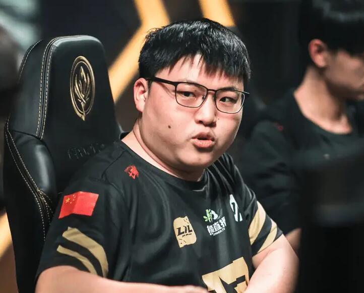 Uzi新星突破纪录表现惊艳，SKT未来可期！